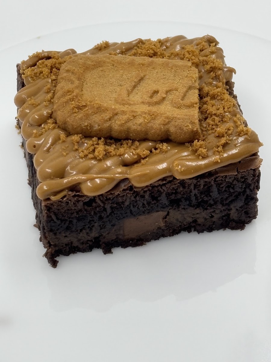 Biscoff Brownie extras